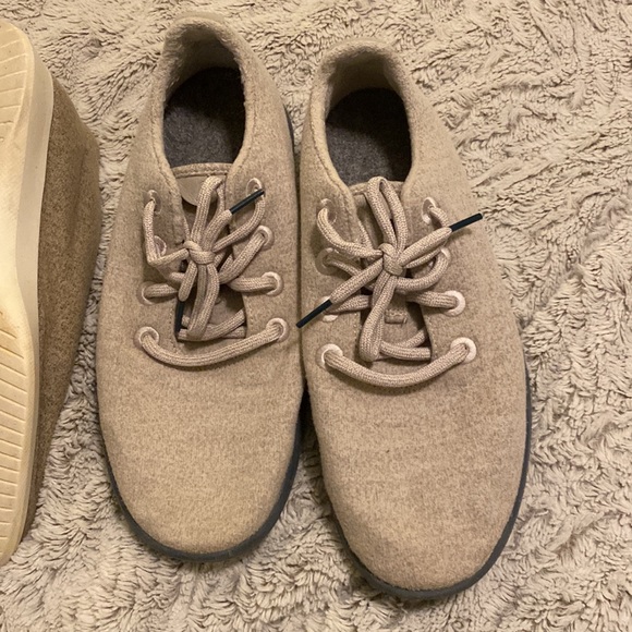 Allbirds size 10 mens- wool runners - Picture 3 of 10